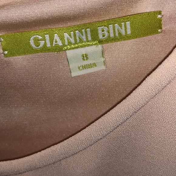 NWT Gianni Bini sheath cocktail dress. Size 8. - Picture 2 of 2